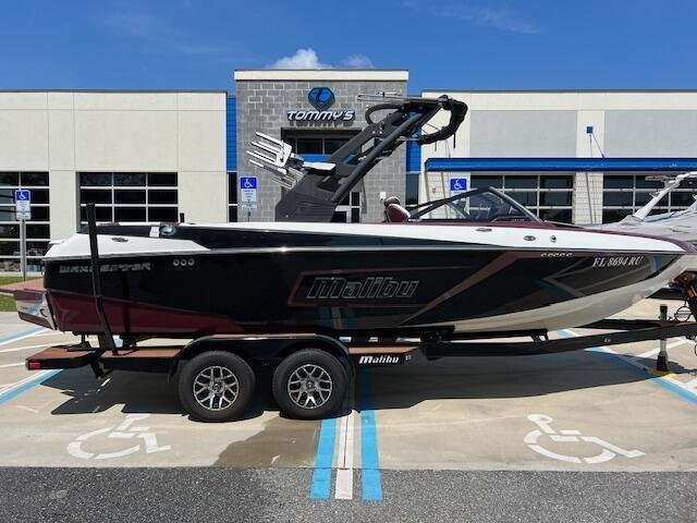 2019 Malibu 23 LSV